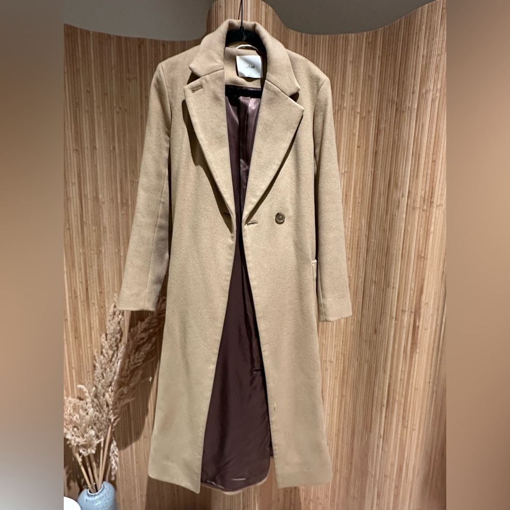 Aritzia Carlyle Wool Coat in Camel